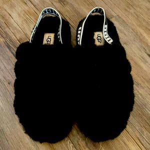 Womens size 5 Black Ugg Fluff Yeah Slide